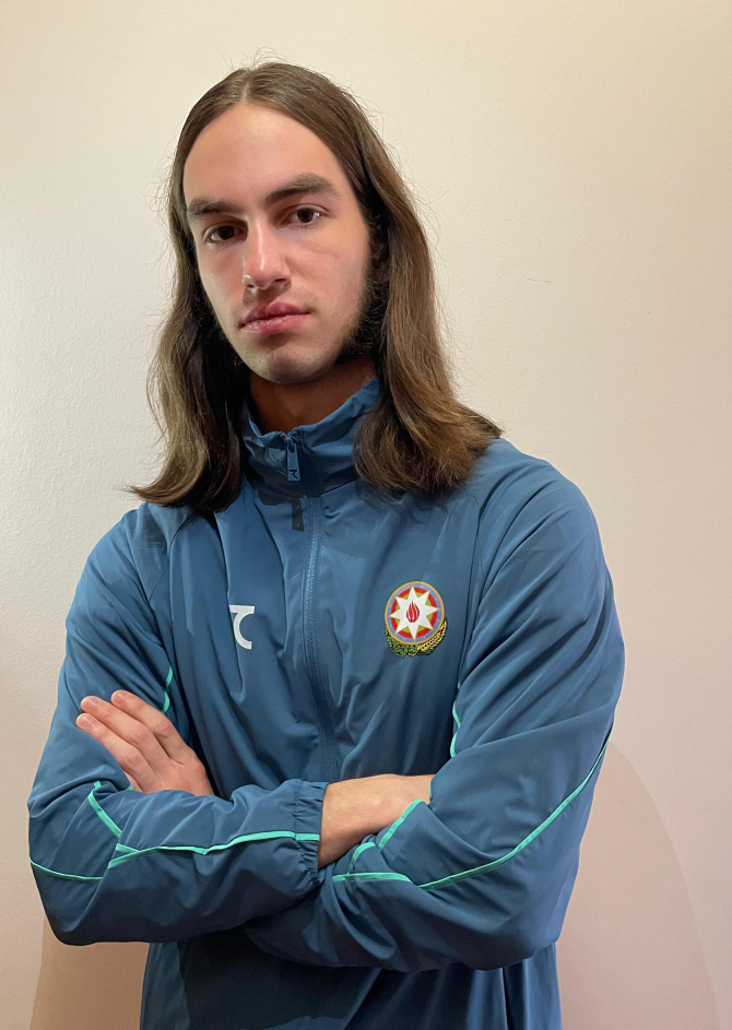 Aleksey Əliəkbərov