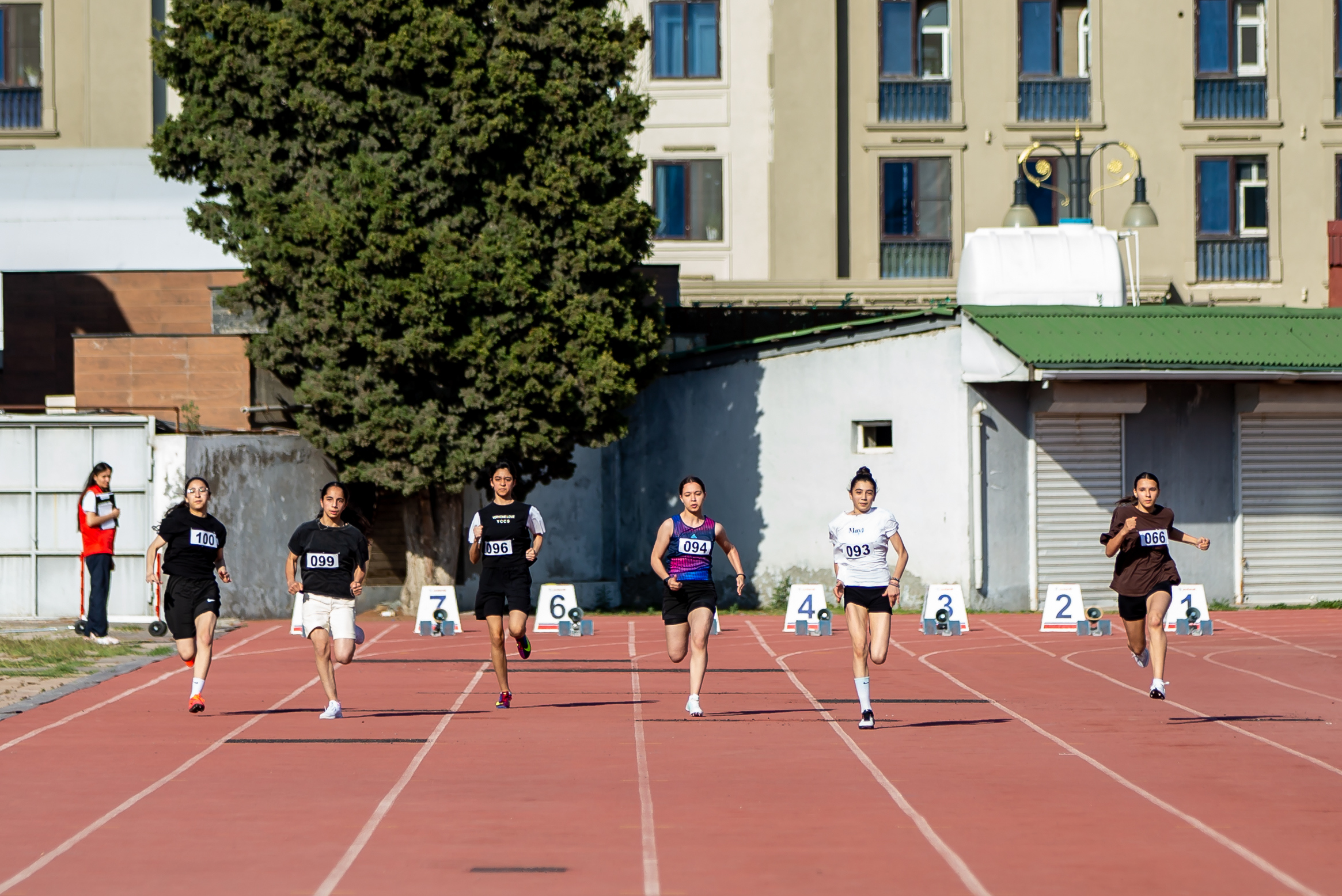 2010-2011-ci il təvəllüdlü idmançılar arasında ölkə birinciliyi&nbsp;(stadionda)  nəticələr