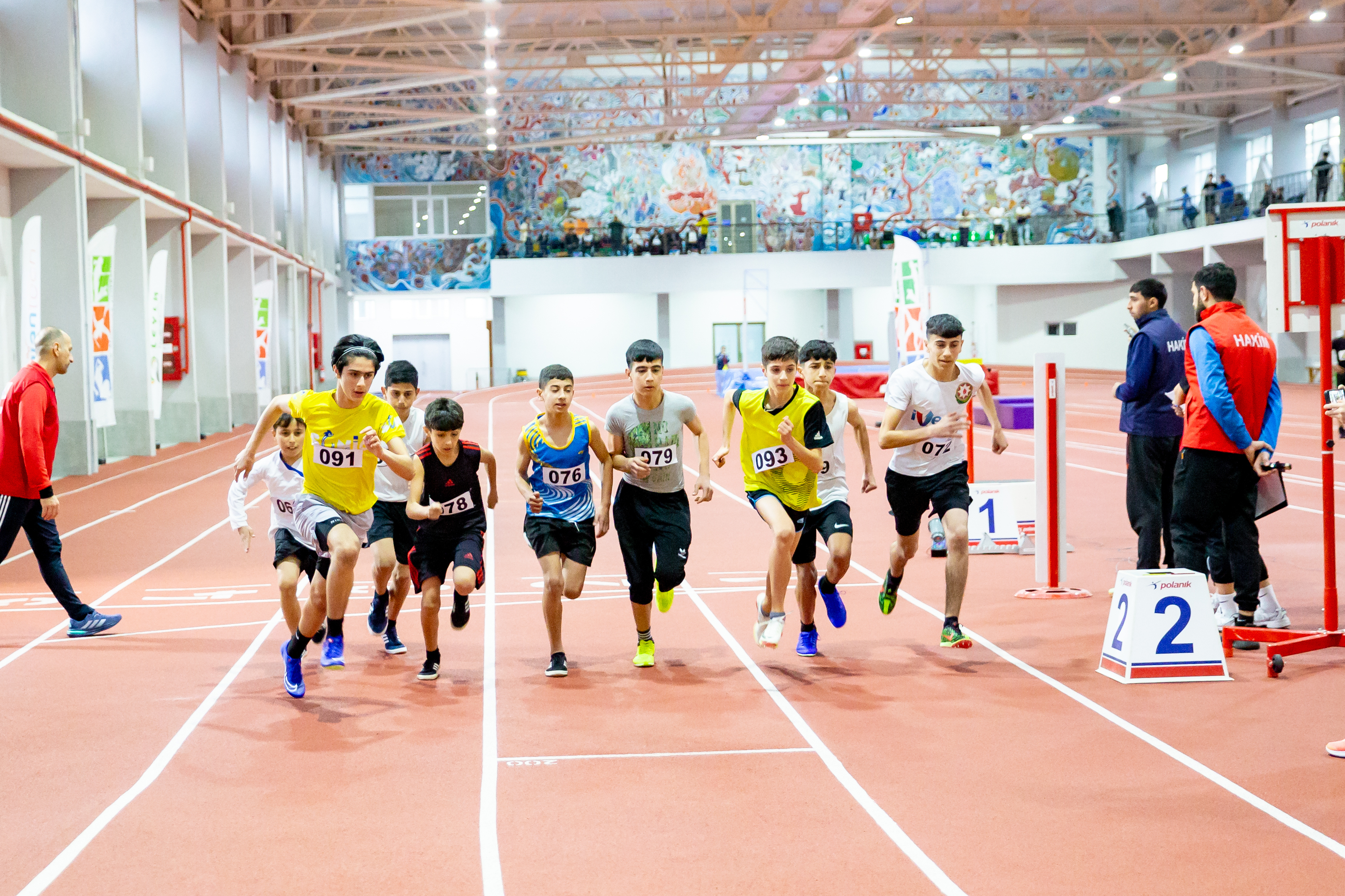 Qapalı məkanda 2010-2011-ci il təvəllüdlü idmançılar arasında ölkə birinciliyi 